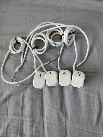 4 stelmotoren Watts voor aansturing zone vloerverwaming  beschikbaar voor biedingen