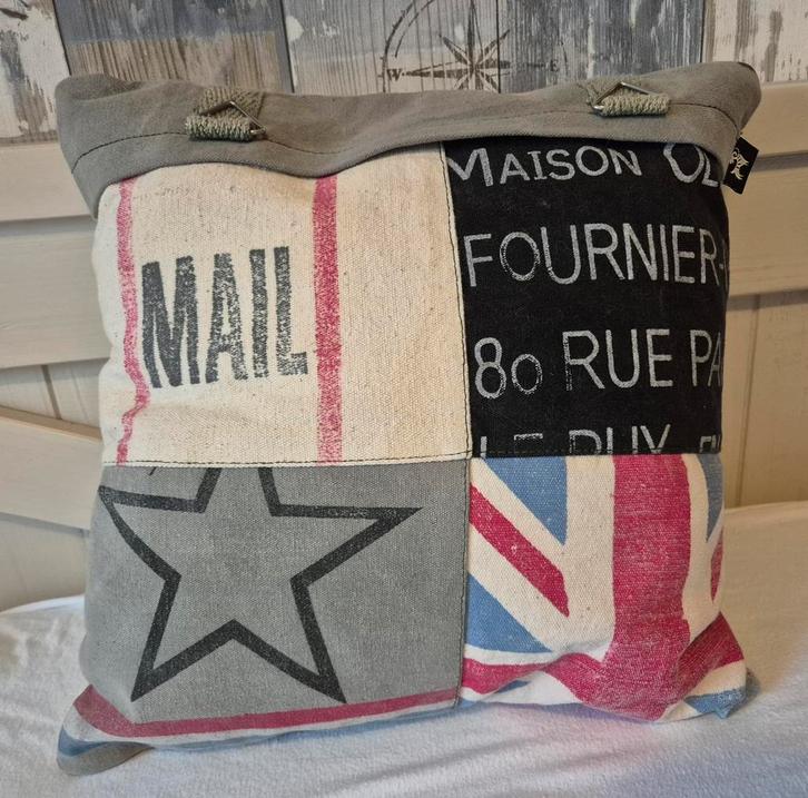 Kussen grijs postzak Union Jack 40 x 40 cm, Huis en Inrichting, Woonaccessoires | Kussens, Zo goed als nieuw, Grijs, Vierkant