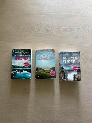 Lucinda Riley - De Zeven Zussen (3 delen) beschikbaar voor biedingen