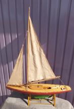 Modelzeilboot op standaard 80 cm hoog, Ophalen, Gebruikt, Overige merken