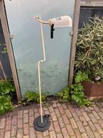 Belux B-Lux Hannes Wettstein vloerlamp, Huis en Inrichting, Lampen | Vloerlampen, Ophalen, Gebruikt, Memphis Design Retro Vintage Industrieel