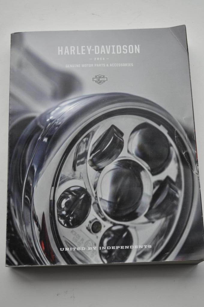 Enorm dikke catalogus Harley-Davidson 2014 accessoires, Motoren, Accessoires | Overige, Gebruikt, Ophalen of Verzenden