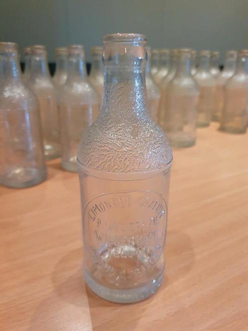 28x vintage limonade gazeuse flesjes P.Weijerl.zn Wildervank, Verzamelen, Glas en Borrelglaasjes, Zo goed als nieuw, Overige typen