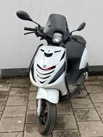Piaggio zip 4t 50cc euro 5 2023 malossi, Fietsen en Brommers, Scooters | Piaggio, Gebruikt, Maximaal 45 km/u, Zip, Ophalen of Verzenden