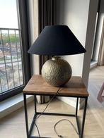 Een mooie tafellamp te koop, Huis en Inrichting, Lampen | Tafellampen, Metaal, Zo goed als nieuw, 50 tot 75 cm, Ophalen