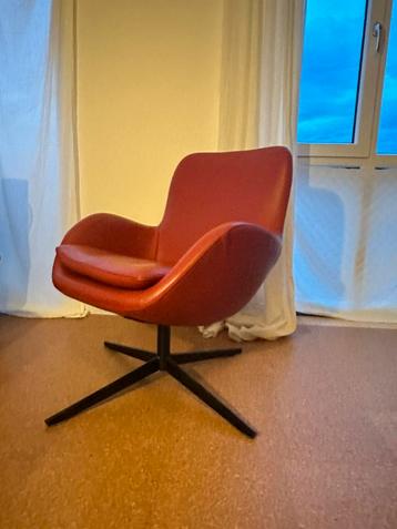 Twee mooie rode leren design stoelen/ fauteuils 