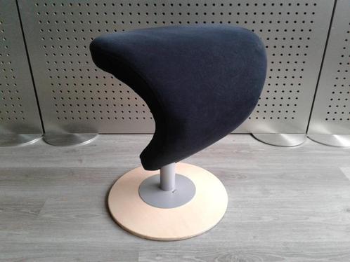 Stokke (Variér) Peel Hocker (Zwart), Heel Mooi!, Huis en Inrichting, Fauteuils, Zo goed als nieuw, Hout, Metaal, Stof, Overige materialen