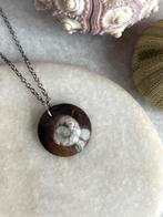 Ammoniet ketting, Sieraden, Tassen en Uiterlijk, Ophalen of Verzenden, Zo goed als nieuw, Steen of Mineraal