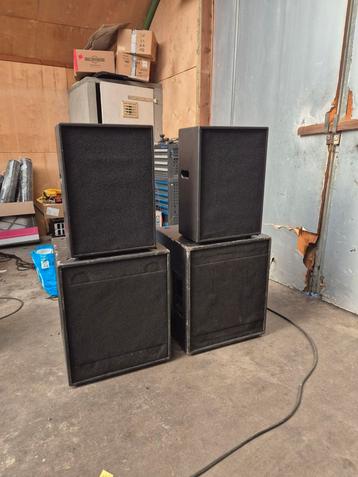 Set 18 inch subs, 15 inch toppen. beschikbaar voor biedingen