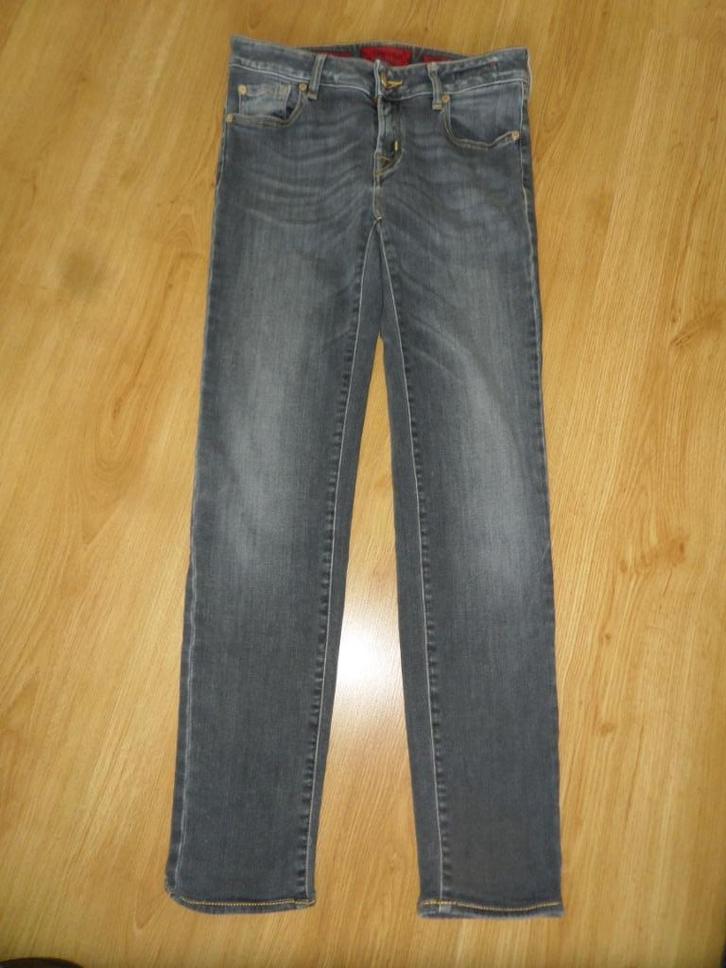 Jacob Cohen jeans, maat 28 SLIM 711 gele patch. Handmade., Kleding | Dames, Spijkerbroeken en Jeans, Gedragen, W28 - W29 (confectie 36)