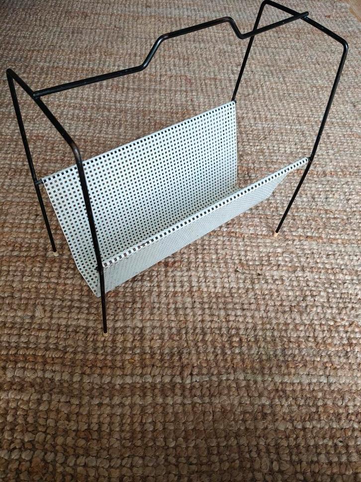 Vintage lectuurbak krantenbak magazine rack, Huis en Inrichting, Woonaccessoires | Krantenbakken en Lectuurbakken, Gebruikt, Ophalen of Verzenden