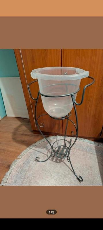 Tummy Tub met gietijzeren standaard  beschikbaar voor biedingen