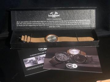 Houten horloge Amsterdam : Jordaan. Ook voor heren beschikbaar voor biedingen