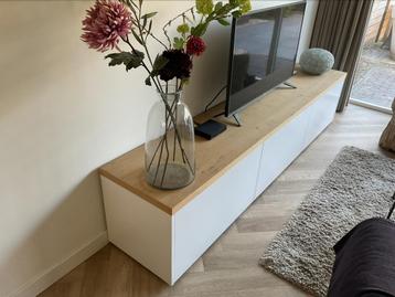 Prachtige tv kast nieuwstaat