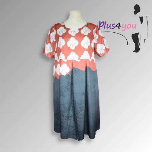 30474 Nieuw Satijne jurk  mt 52  J08, Kleding | Dames, Grote Maten, Nieuw, Jurk, Overige kleuren, Ophalen of Verzenden