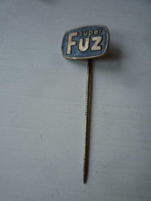 Super FUZ Wasmiddel Donkerblauw Metalen Speldje Speld Blauw, Verzamelen, Speldjes, Pins en Buttons, Zo goed als nieuw, Speldje of Pin
