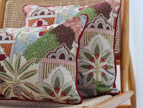 Multicolour Jacquard kussen, Huis en Inrichting, Woonaccessoires | Kussens, Nieuw, Rood, Rechthoekig, Ophalen of Verzenden