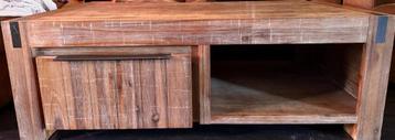 Salontafel hout beschikbaar voor biedingen