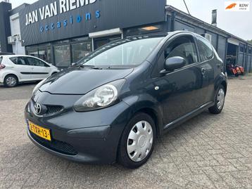 Toyota Aygo 1.0-12V + Automaat elektrische ramen cd aux beschikbaar voor biedingen
