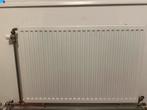 Radiator - 2 stuks, Doe-het-zelf en Verbouw, Verwarming en Radiatoren, 30 tot 80 cm, Gebruikt, Radiator, Ophalen of Verzenden