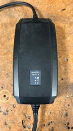 Acculader victron impulse 2 24v 8a, Ophalen of Verzenden, Zo goed als nieuw