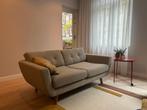 Sofa Company – Vera 2-zitsbank (Vega Sand Dune), Huis en Inrichting, Ophalen, Hout, Gebruikt, 150 tot 200 cm