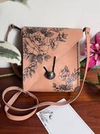 Customized schoudertas, handgemaakt, Ophalen of Verzenden, Nieuw, Bruin, Schoudertasje