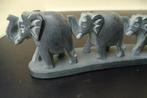 7 Olifanten op een rij, steen, Ophalen of Verzenden, Zo goed als nieuw, Dier
