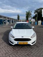 Ford Focus 1.0 Ecoboost 74KW 5D 2016 Wit, Auto's, Voorwielaandrijving, 65 €/maand, 635 kg, 100 pk