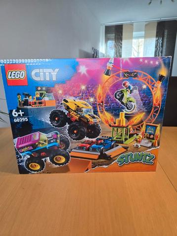 Lego 60295 Stuntshow Arena beschikbaar voor biedingen