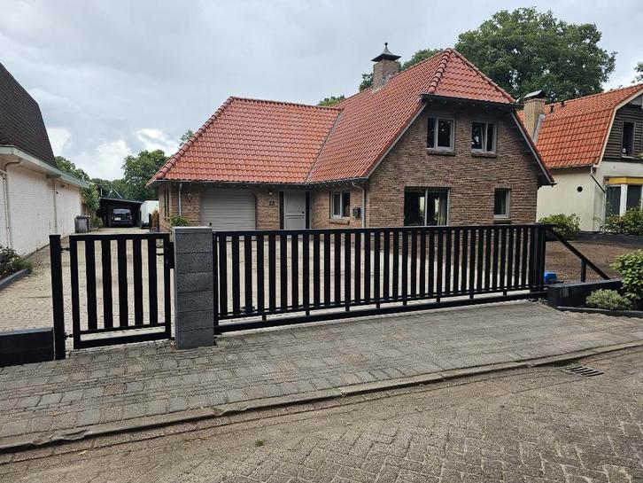 E-Schuifpoort 'Sydney' in 2 afmetingen: 4 en 5 meter!, Tuin en Terras, Tuinhekken en Hekwerk, Nieuw, Spijlenhekwerk, IJzer, Met poort