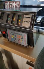 Mechanische gokkast, Overige munten, Ophalen, Zo goed als nieuw, Met sleutels