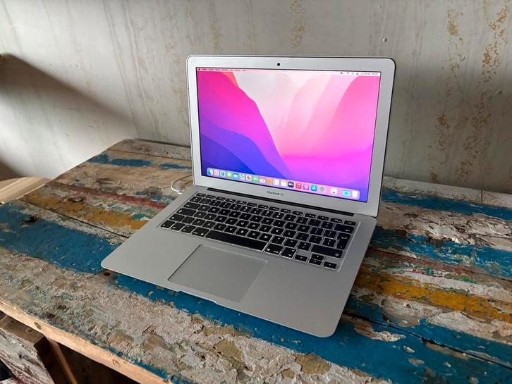 MacBook Air 2017 i5 1,8 Ghz / 121 Gb Flash / 8 Gb RAM - Offi, Computers en Software, Apple Macbooks, Zo goed als nieuw, MacBook Air
