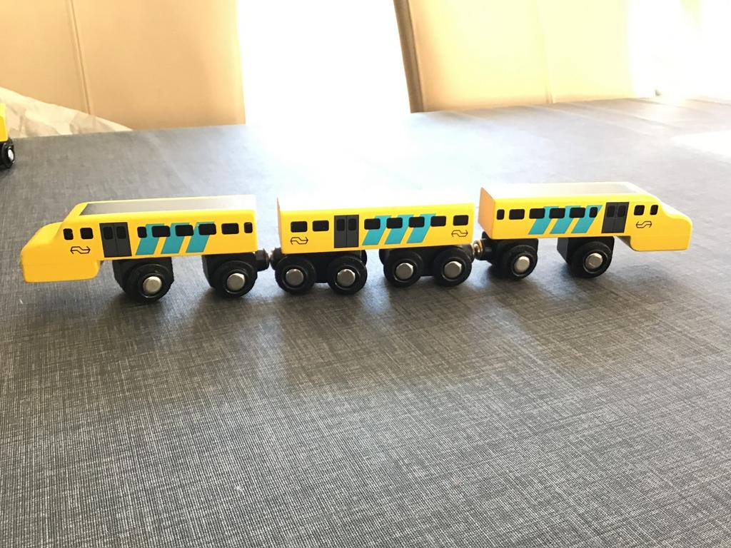 Brio houten NS trein, Ophalen, Zo goed als nieuw