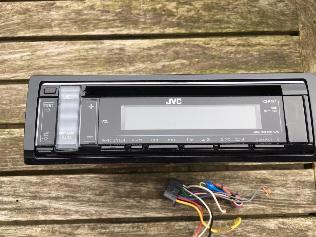 JVC radio / CD-speler  KD-R481, Auto diversen, Ophalen of Verzenden, Zo goed als nieuw