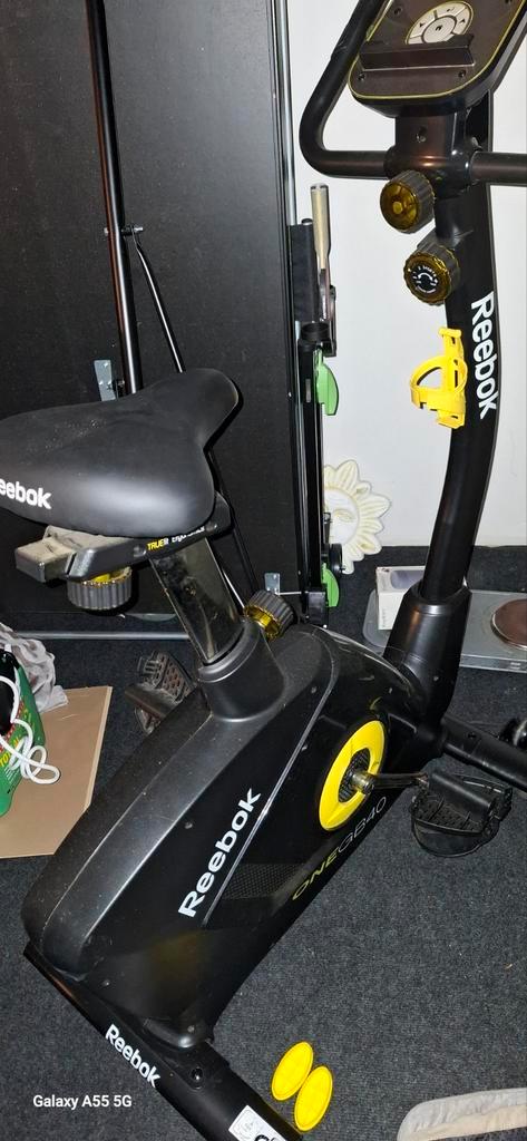 Reebok ONEGB40 Hometrainer, Sport en Fitness, Fitnessapparatuur, Ophalen of Verzenden