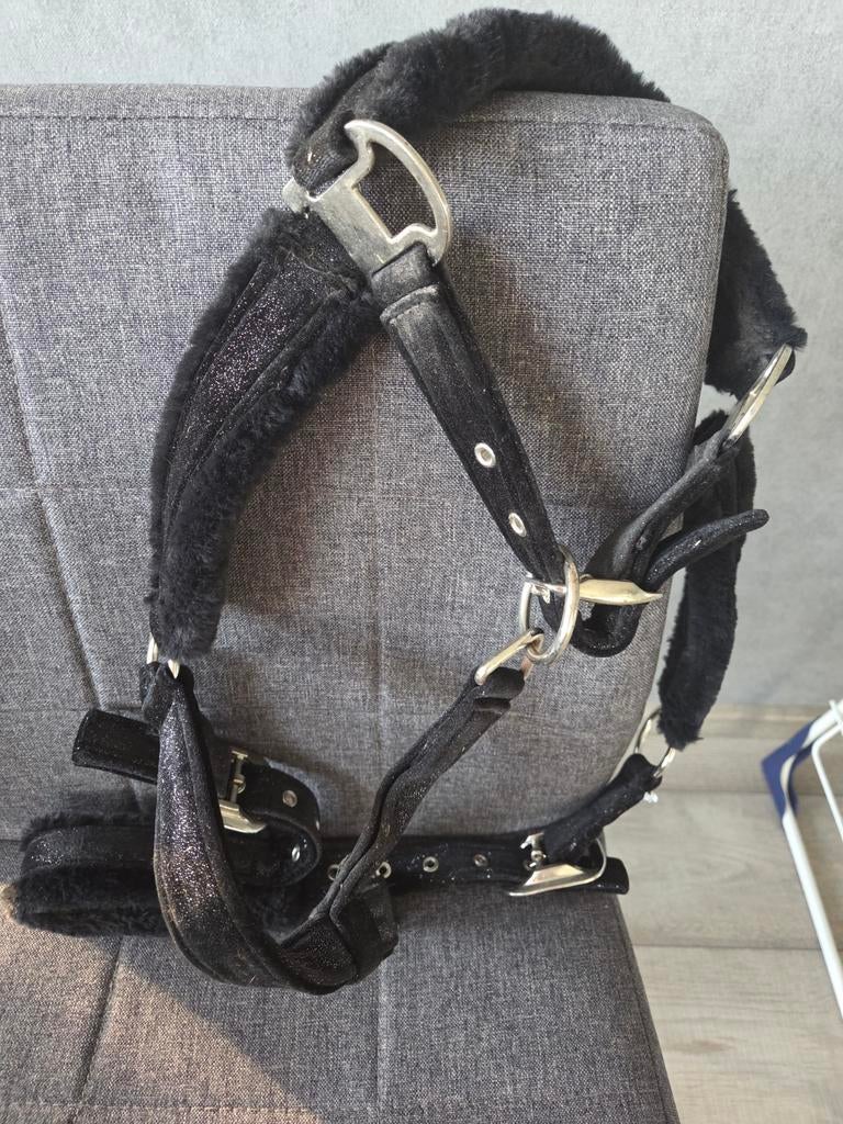 Zwart halster Horsegear met bont en glitter maat full, Ophalen of Verzenden, Zo goed als nieuw, Overige soorten