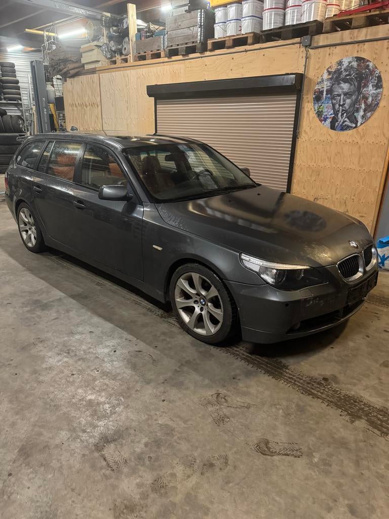 BMW 535d 2006 xenon in onderdelen tegen elk aannemelijk bod, Ophalen, Gebruikt, BMW