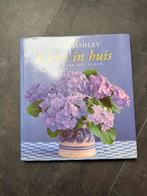 Laura Ashley Kleur in huis - Ontwerp met kleur, Ophalen of Verzenden, Nieuw, Interieur en Design