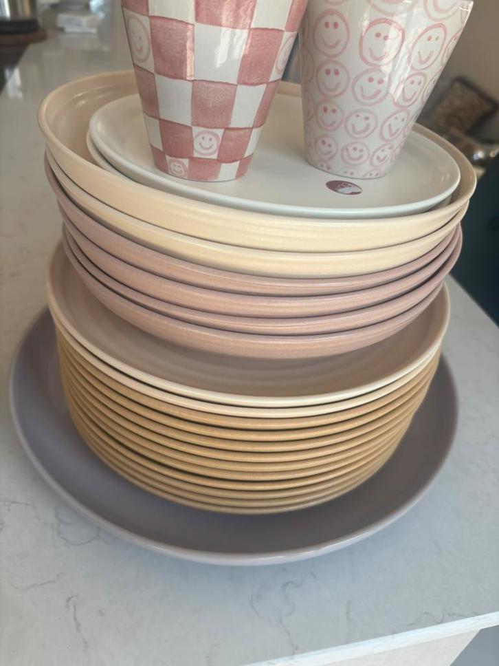 Grote set keramiek van Sissy boy, Huis en Inrichting, Keuken | Servies, Nieuw, Bord(en), Overige stijlen, Keramiek, Ophalen