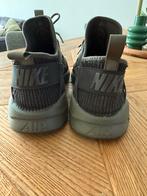 Nike Huarache Maat 45 - Zo goed als nieuw!, Ophalen of Verzenden, Zo goed als nieuw, Overige kleuren, Sneakers of Gympen