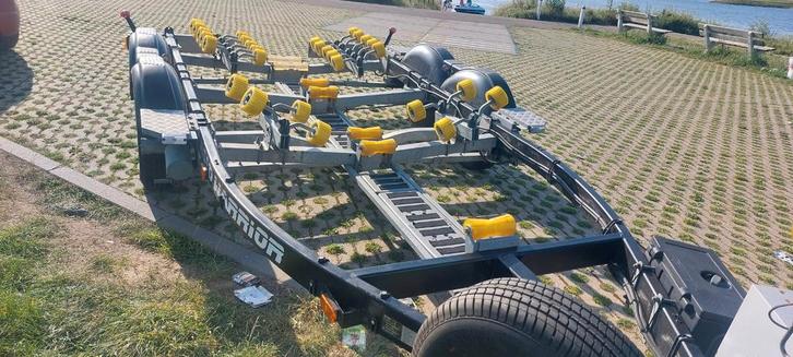 Mooie boottrailer te koop - Warrior, Watersport en Boten, Boottrailers, Gebruikt, Minder dan 6 meter, Ophalen