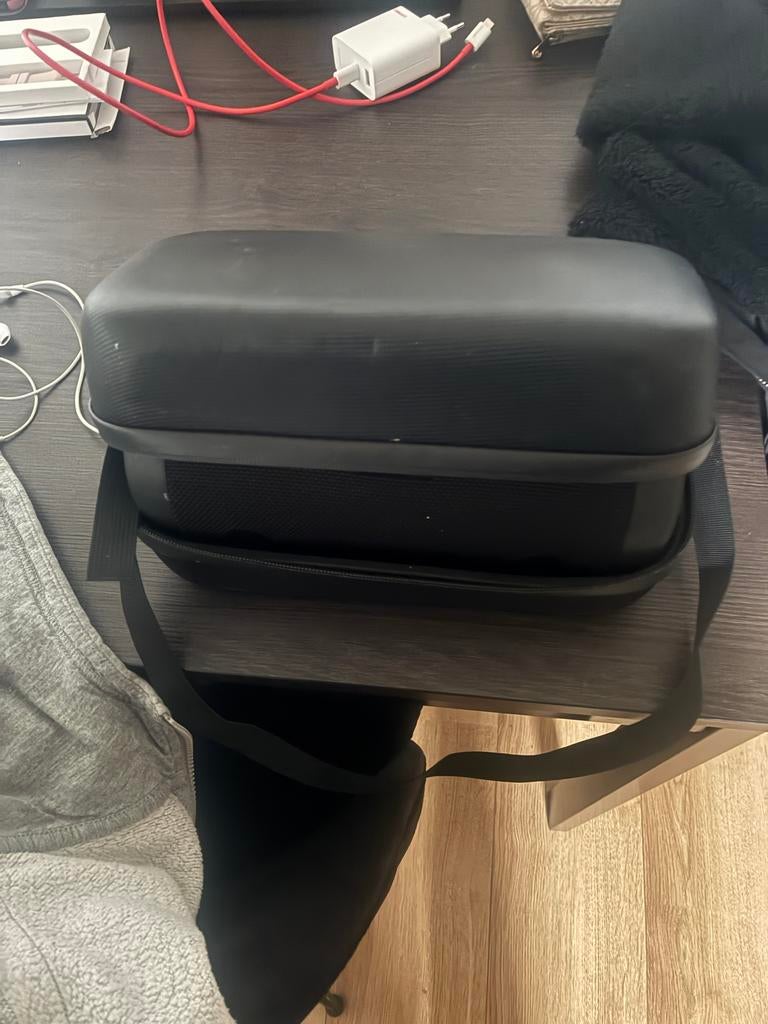 Mifa Draagbare Bluetooth Speaker met Hoes, Overige merken, Overige typen, Ophalen of Verzenden, Zo goed als nieuw