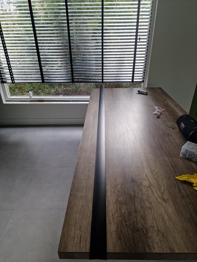 Zwarte houten jaloezie 238x145cm, 50mm lamellen, Ophalen, Zo goed als nieuw, 200 cm of meer, 100 tot 150 cm