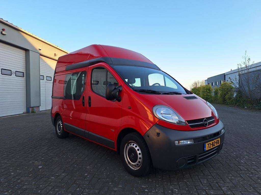 Opel Vivaro 2.5 Cdti / invaliden / rolstoelbus / 1e eig, Auto's, Bestelauto's, Stof, 4 cilinders, 2000 kg, Origineel Nederlands
