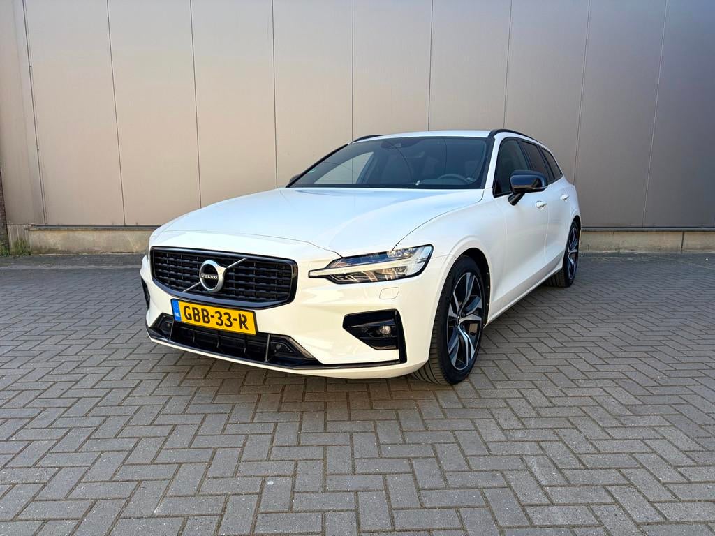 Volvo V60 2.0 D4 R-Design, Auto's, Gebruikt, Leder en Stof, Wit, Verwarming stoelen achter