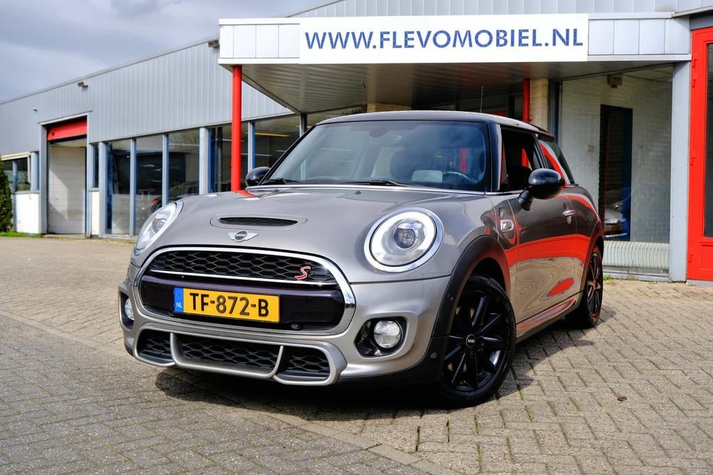 Mini Cooper S 2.0 192pk JCW Aut. Leder|HUD|Sportstoelen|Cam|, Auto's, Mini, 1998 cc, Gebruikt, Euro 6, 4 stoelen