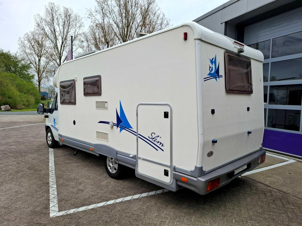 Elnagh Slim 6 Dakairco | Grote garage, Overige merken, Chemisch toilet, Achteruitrijcamera, Ringverwarming