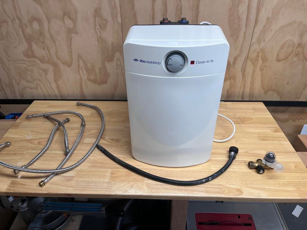 Itho Daalderop Close-in 10 liter elektrische keukenboiler, Ophalen, Gebruikt, Boiler, Minder dan 20 liter