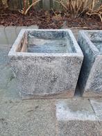 2 Betonnen plantenbakken, Ophalen, Gebruikt